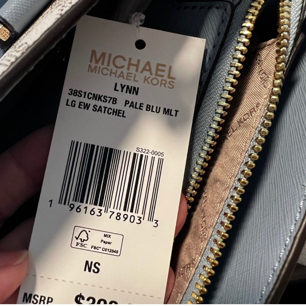🩵NWT Michael Kors Large Lynn Satchel Pale Blue Multi Logo🩵 - Picture 8 of 8